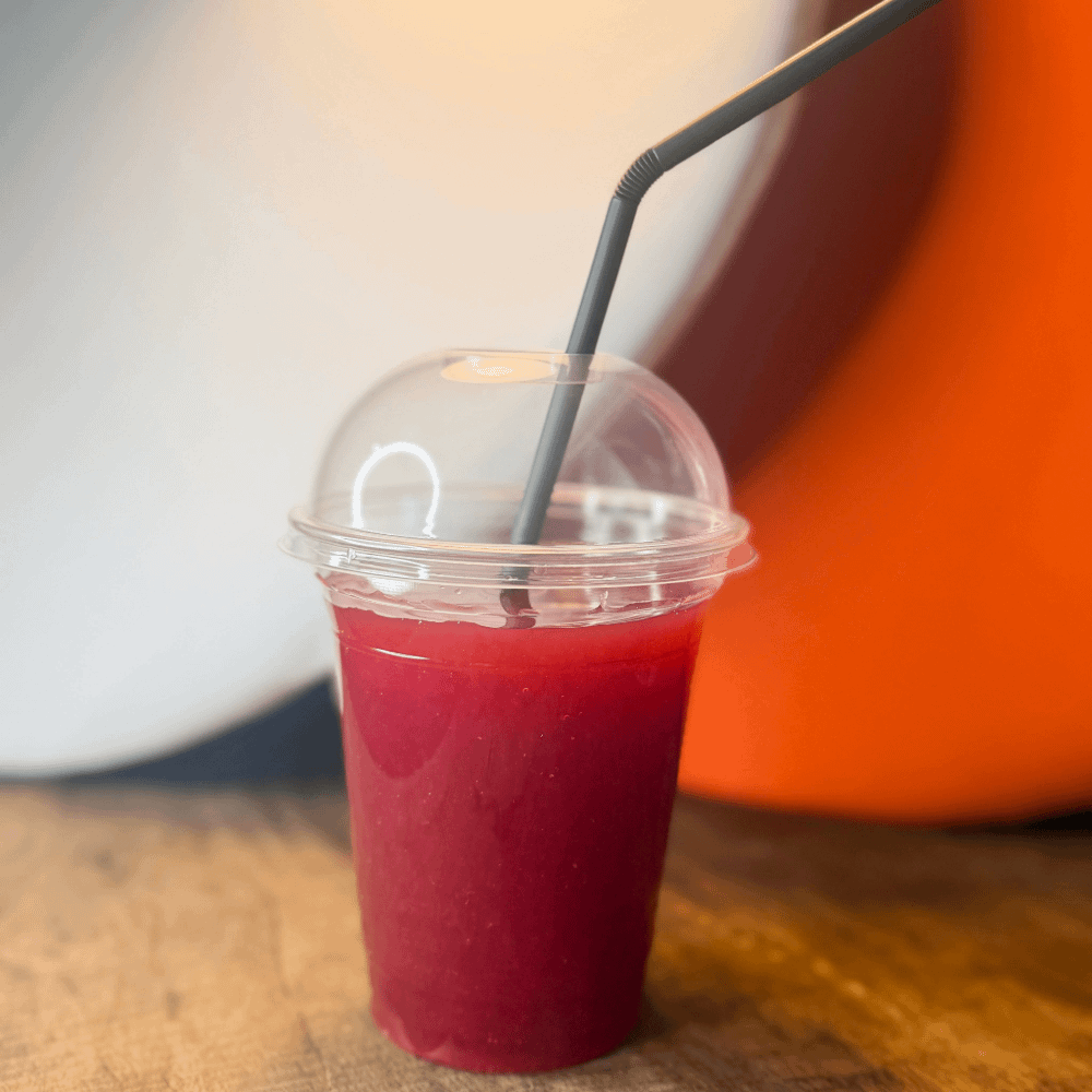 Bicchiere ecologico con coperchio forato per gelaterie, bar e street food