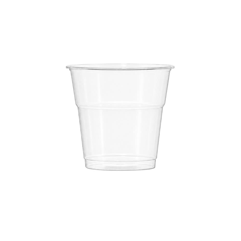 Bicchiere trasparente in plastica biodegradabile, vuoto, su sfondo bianco.