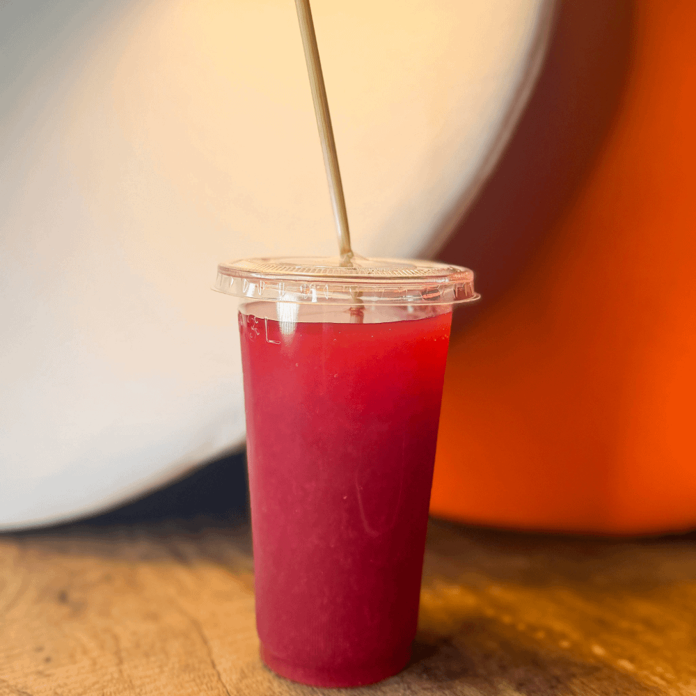 Bicchiere take away compostabile e biodegradabile.