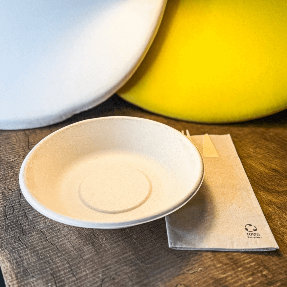 Piatti fondi compostabili avana, confezione da 100 pezzi, ecologici.