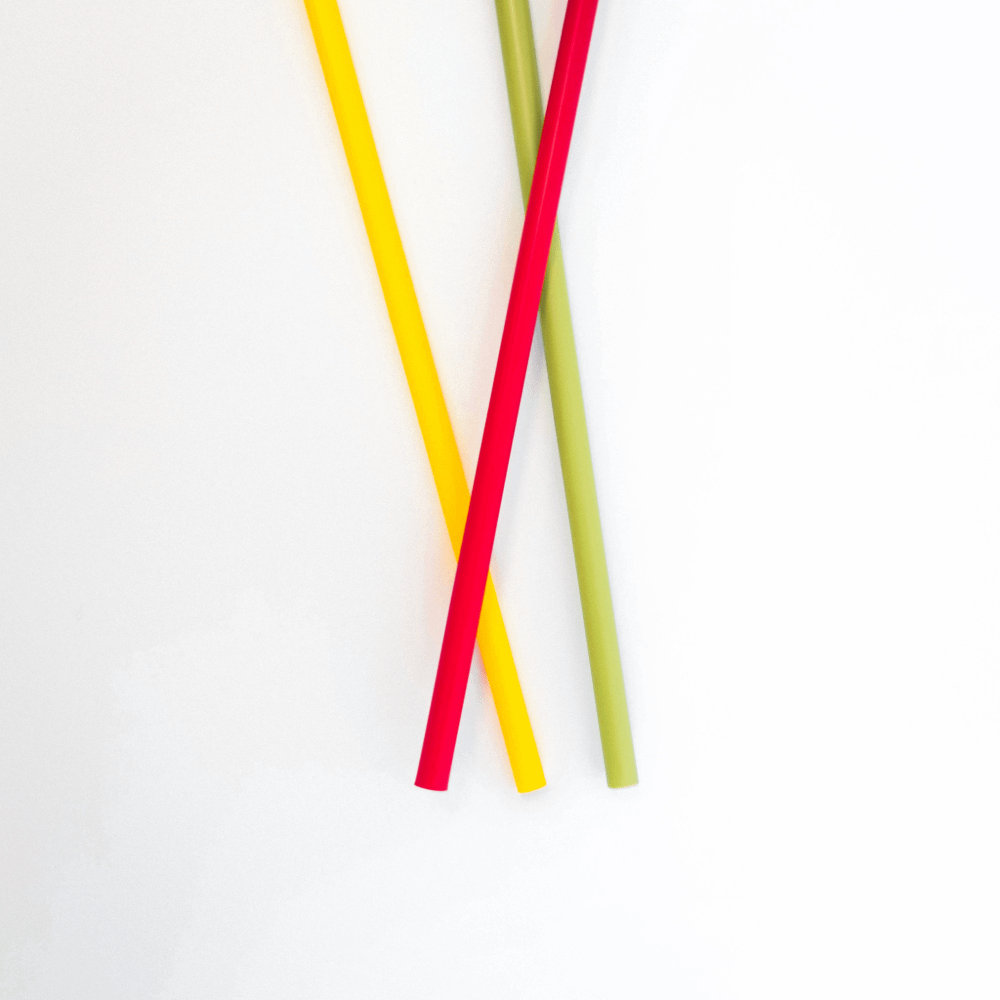 Lot de 250 pailles biodégradables longues et vives pour une utilisation responsable.