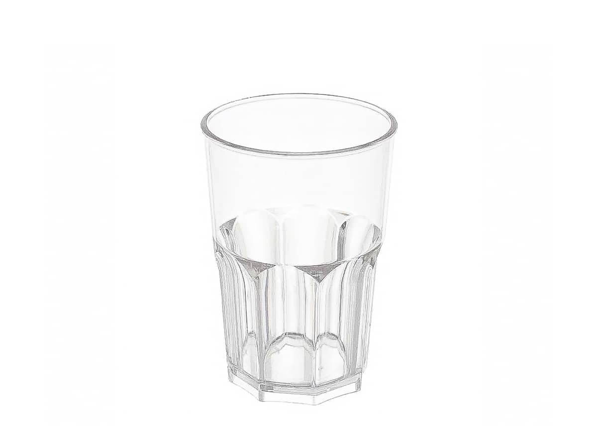 Bicchieri in plastica dura riutilizzabili, lavabili e infrangibili. Perfetti per bar, eventi e catering. Resistenti, eleganti e a norma per uso professionale.
