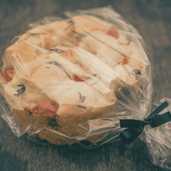 Sac compostable transparent Natureflex™ 120+70x350 mm, fabriqué à partir de ressources 100% végétales, biodégradable et sans plastique.